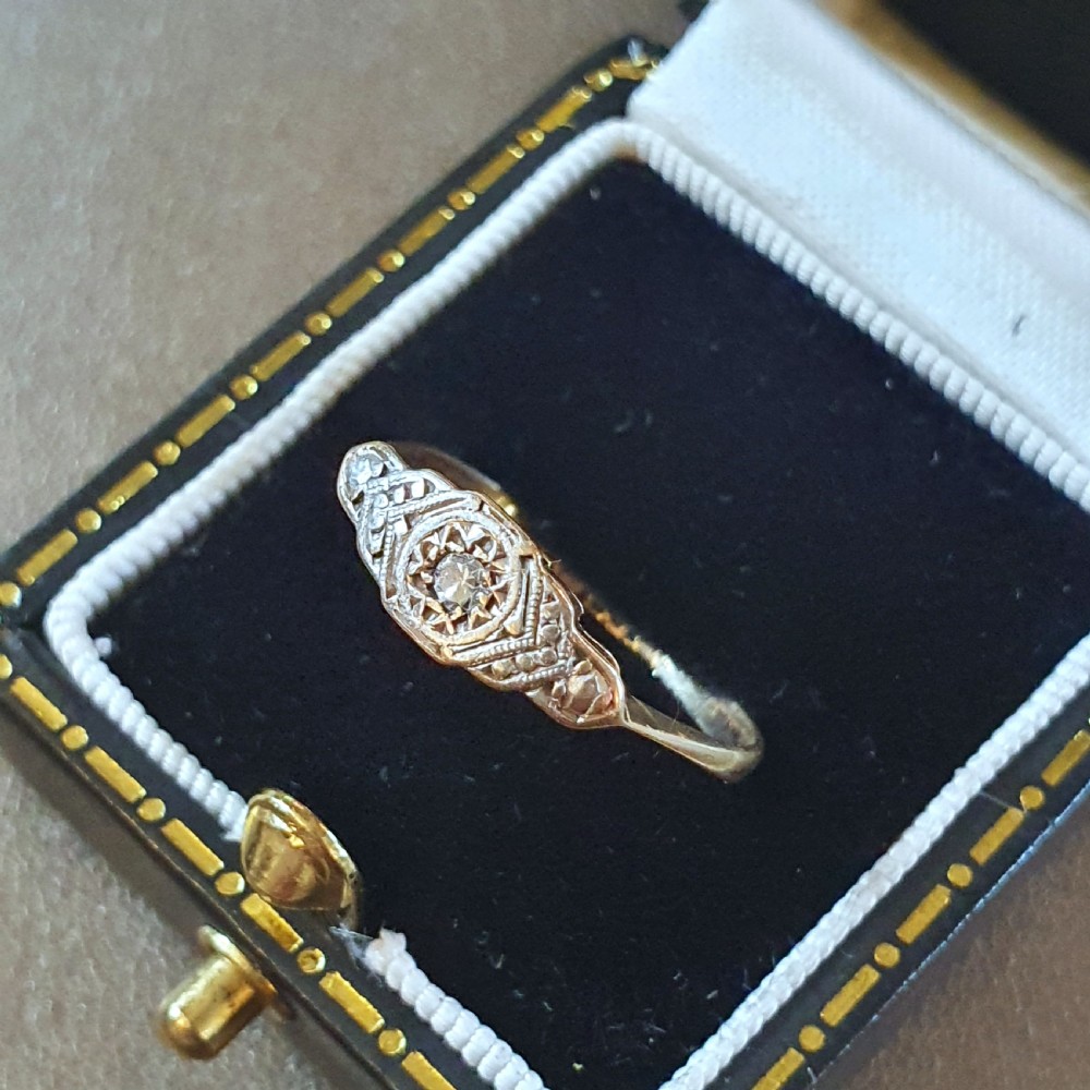 18ct Gold & Platinum Diamond Art Deco 1930s Ring - Size M  View VII