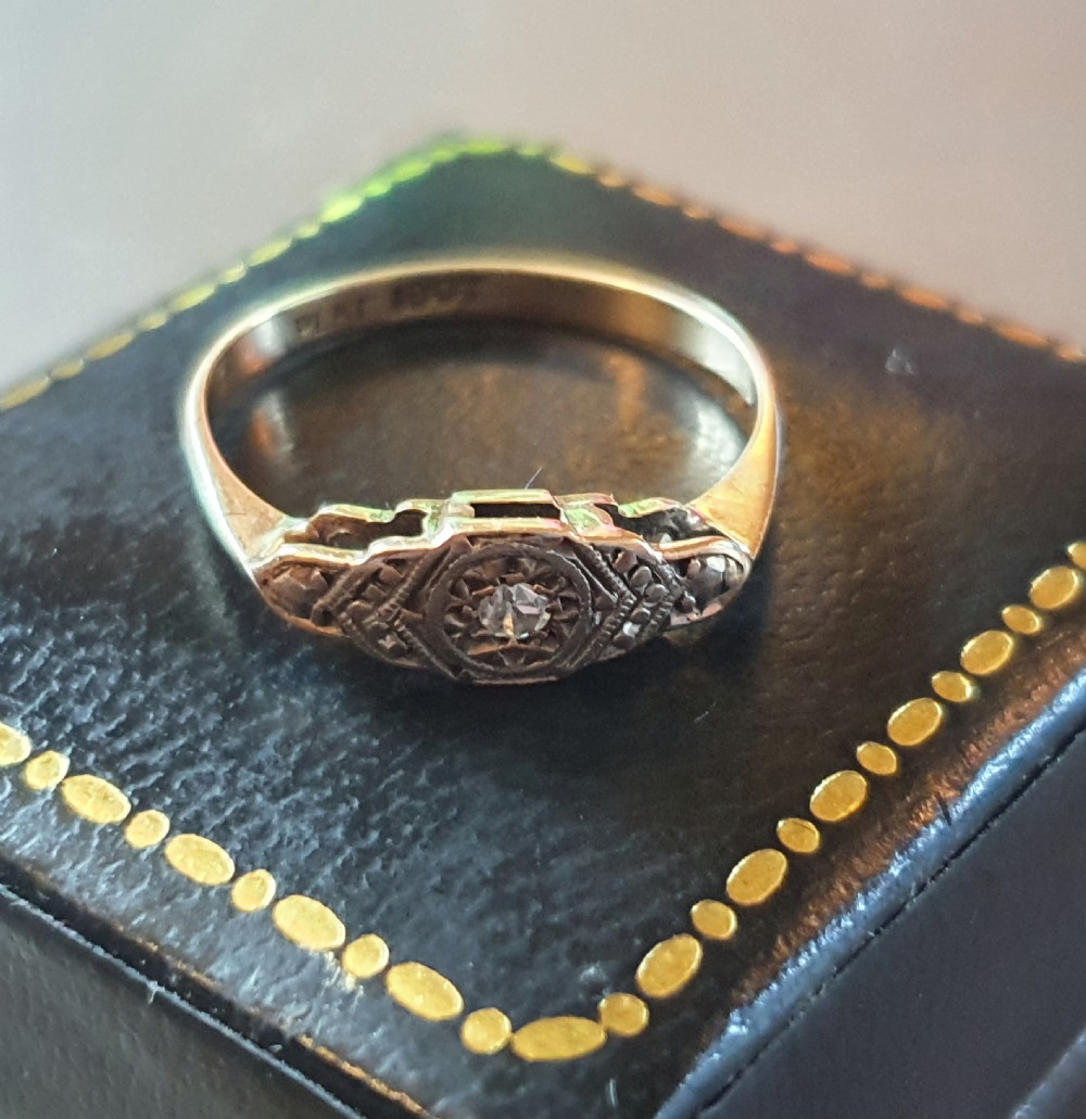 18ct Gold & Platinum Diamond Art Deco 1930s Ring - Size M  View XV