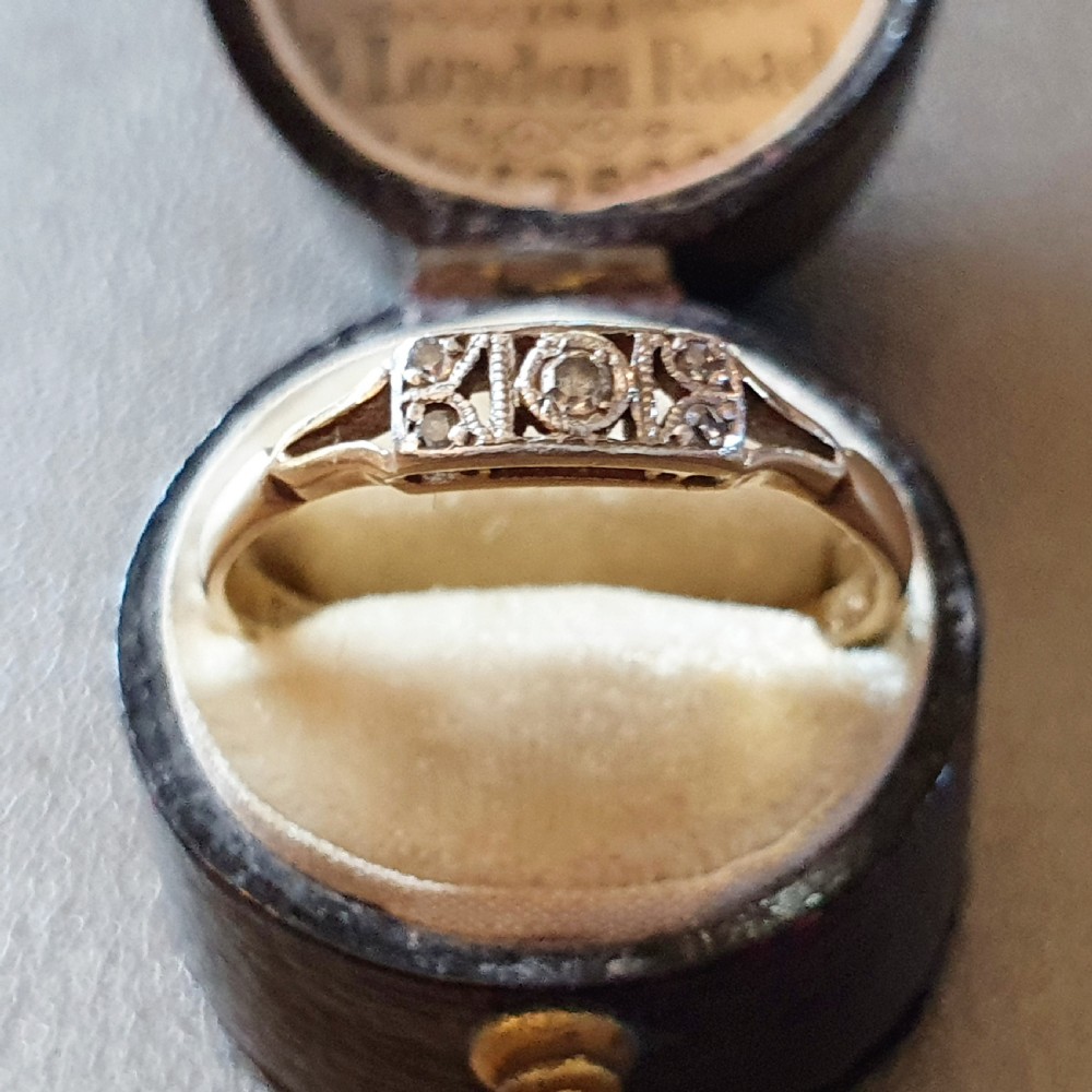 Art Deco 5 Diamond Platinum 18ct Gold Ring - Size P View II