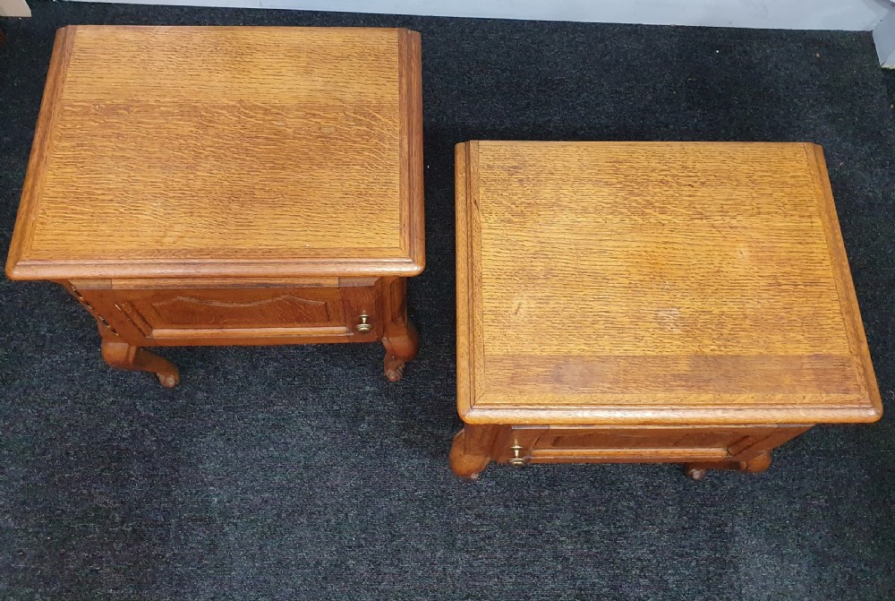 French Light Oak Early 1900s Low Bedside Tables / Cabinets View XV