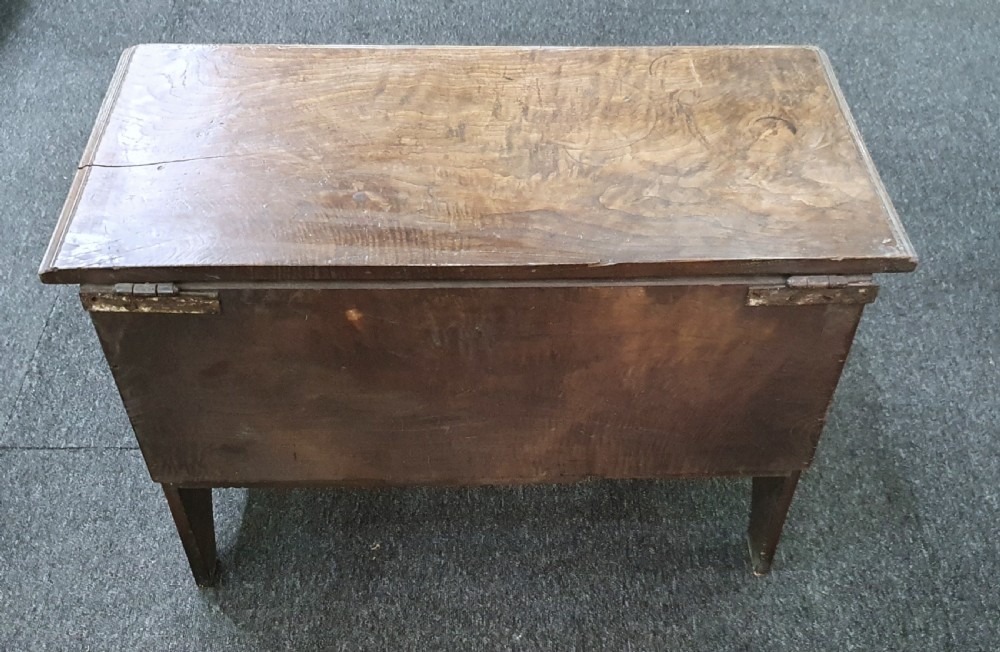 Arts & Crafts Carved Oak Coffer c.1900 View XII