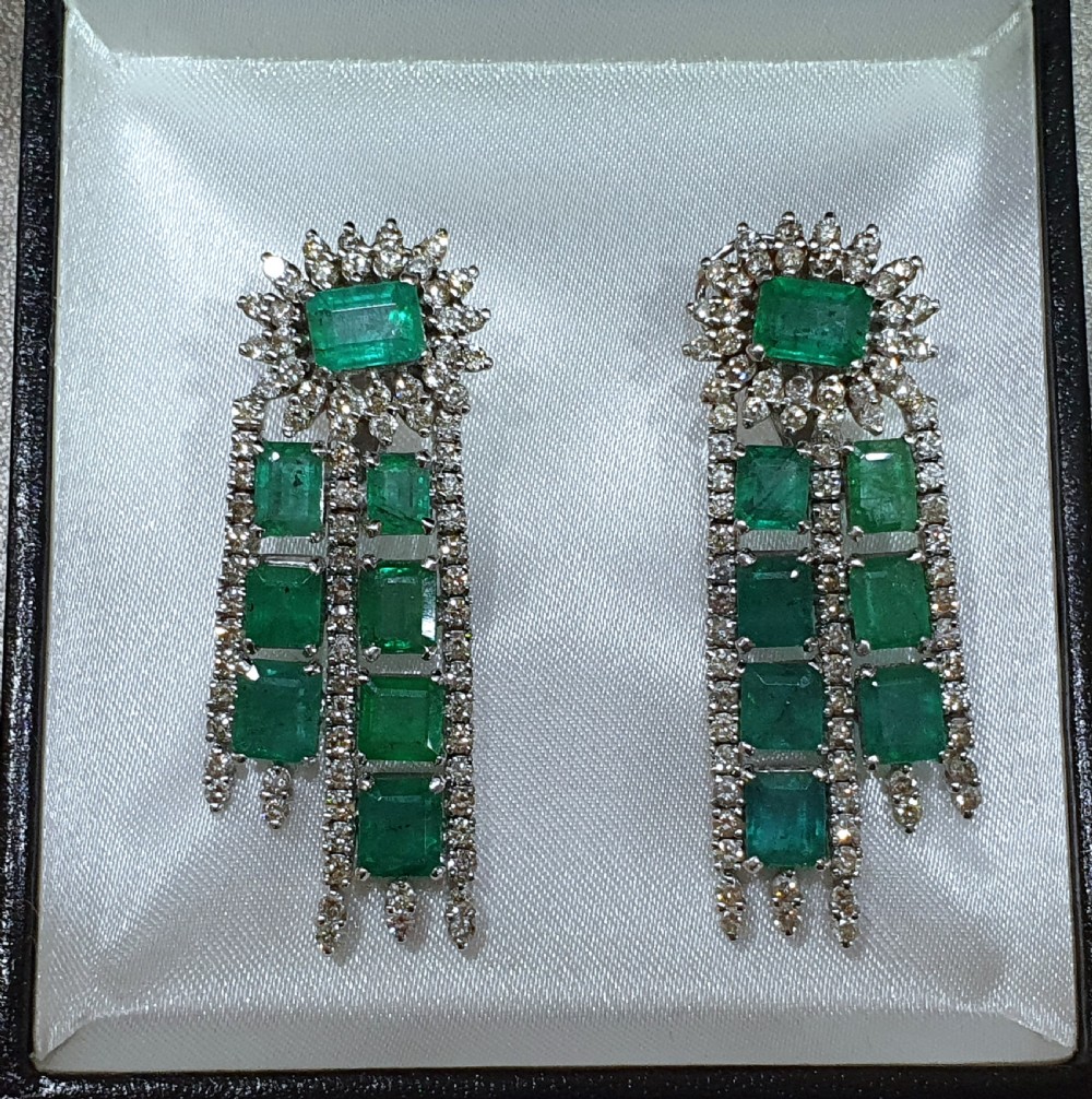 18ct White Gold 11ct Emerald 3ct Diamond Gatsby Drop Earrings with Clip Posts c.1940s View IV