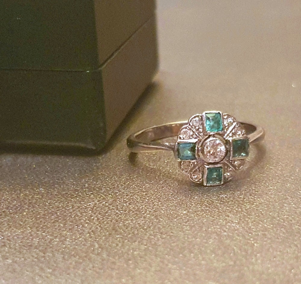 1920s-30s Solid Platinum Diamond & Emerald Art Deco Ring - Size P½ View IV