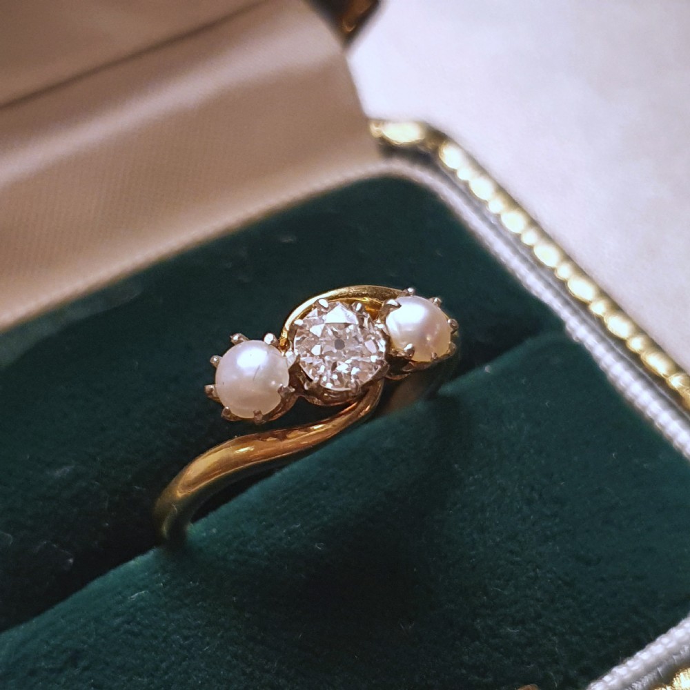 Art Deco Pearl & Diamond Ring on 9ct Gold - Size O