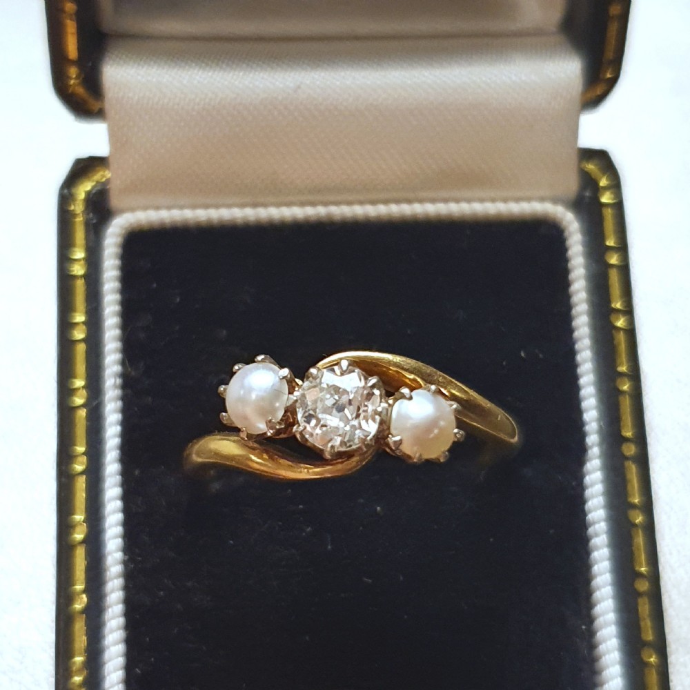 Art Deco Pearl & Diamond Ring on 9ct Gold - Size O View II