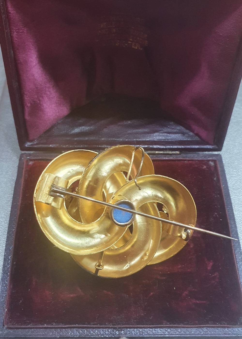 Victorian 15ct Gold Brooch / Pendant Amethyst & Crystalline in Original Domed Box View IX