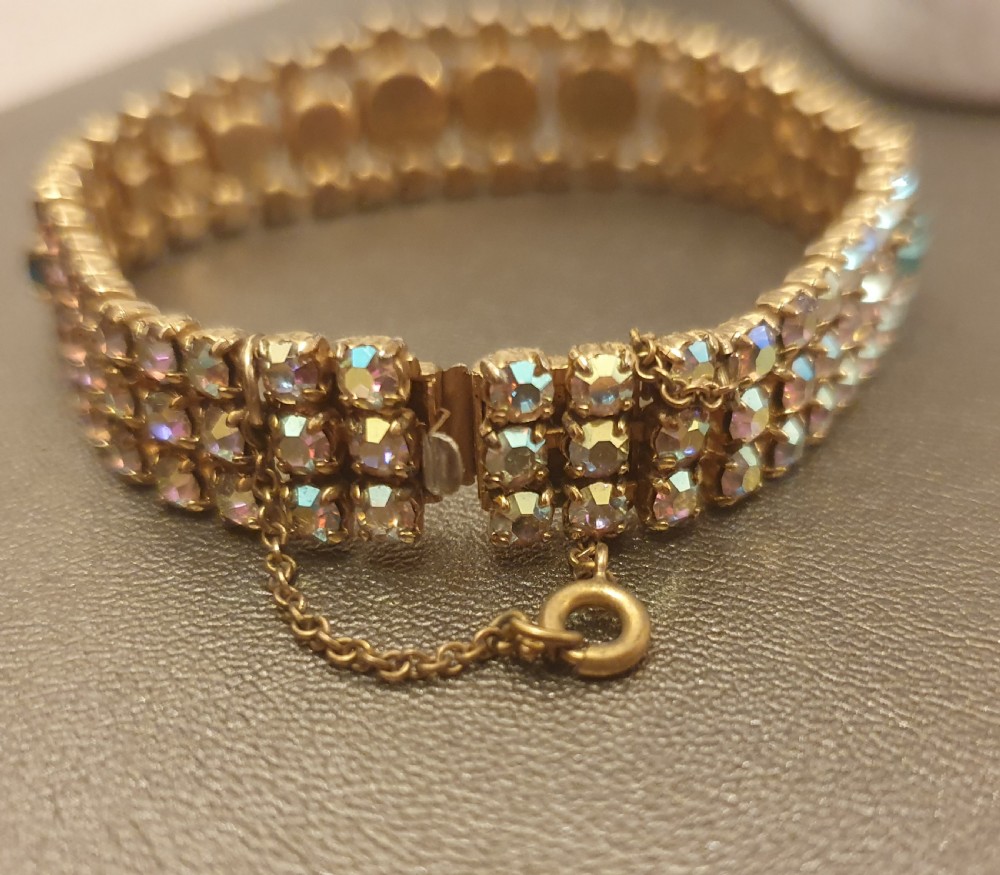 1950s Aurora Borealis & Teal Crystal Bracelet with Safety Chain View VII