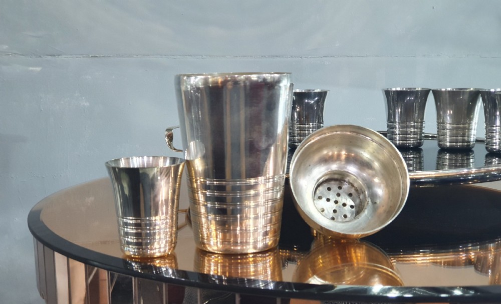 French Art Deco Cocktail Set of Tray, Shaker & 8 Beakers in Silver Plate c.1930 View III