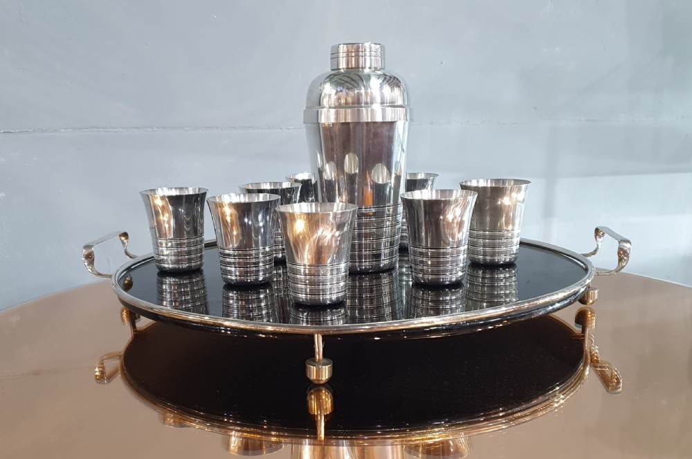 French Art Deco Cocktail Set of Tray, Shaker & 8 Beakers in Silver Plate c.1930 View VI