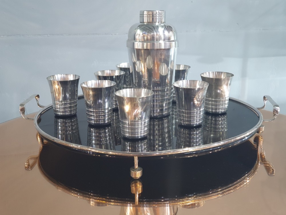 French Art Deco Cocktail Set of Tray, Shaker & 8 Beakers in Silver Plate c.1930 View X