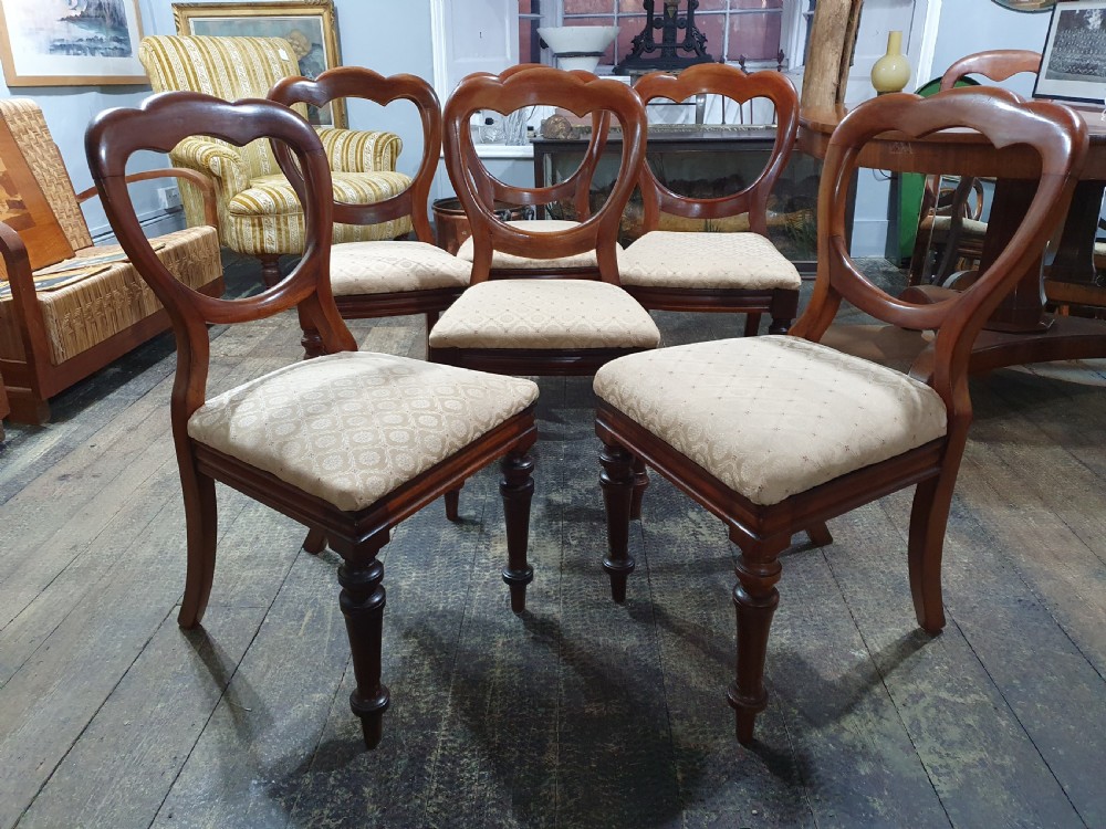 Set of Six Victorian Balloon Back Walnut Chairs c.1860-1880 View VI
