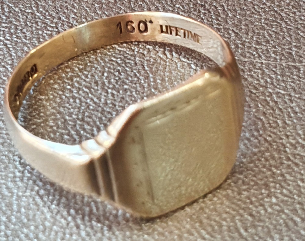 Men's Vintage Gold Signet Ring - Size R Vintage 1959 View II