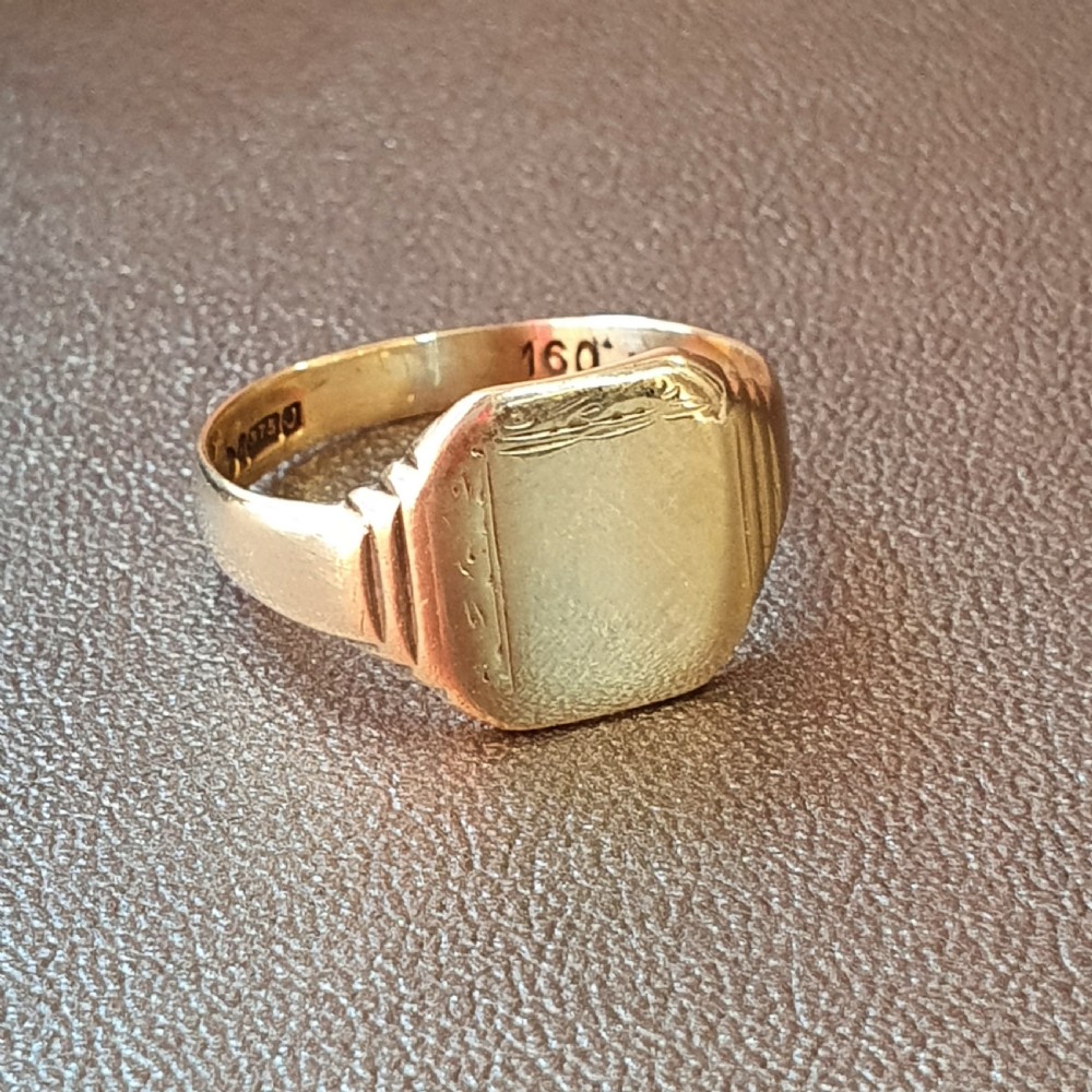 Men's Vintage Gold Signet Ring - Size R Vintage 1959 View III