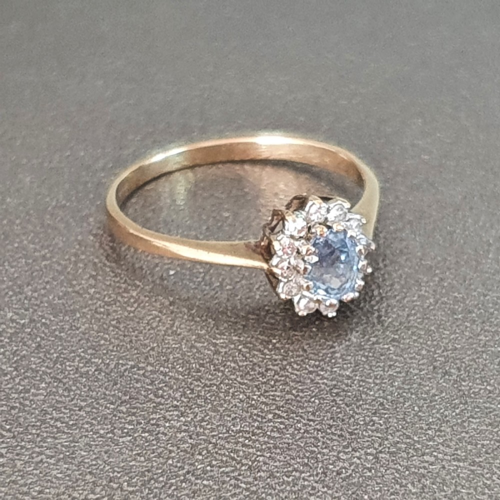 Vintage Ceylon Sapphire & Diamond Halo 9ct Gold Ring - Size O View VI