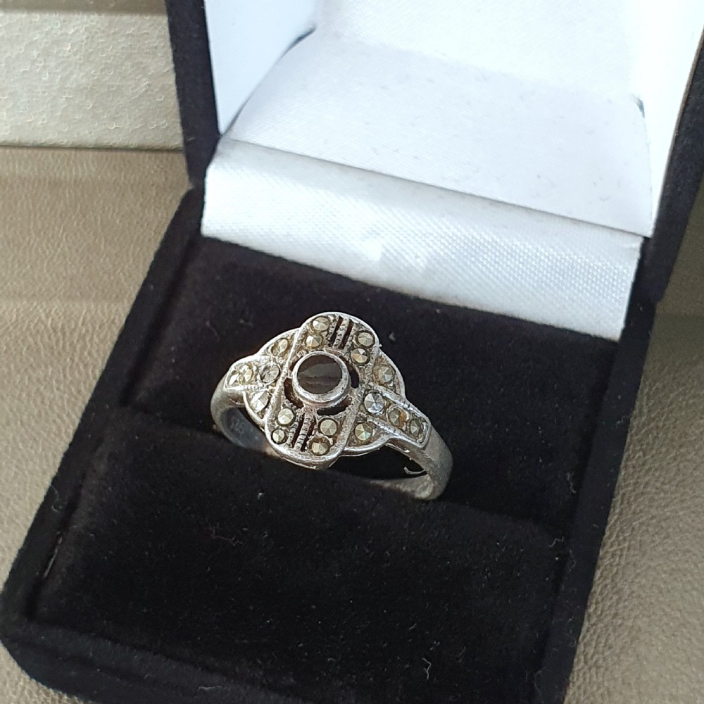 1930s Art Deco Marcasite & Onyx Odeon Silver Ring - Size O½ View VII
