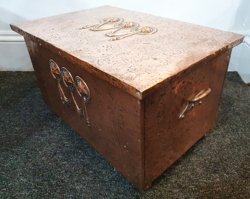 Arts and Crafts Copper Log Box c.1910 View IV