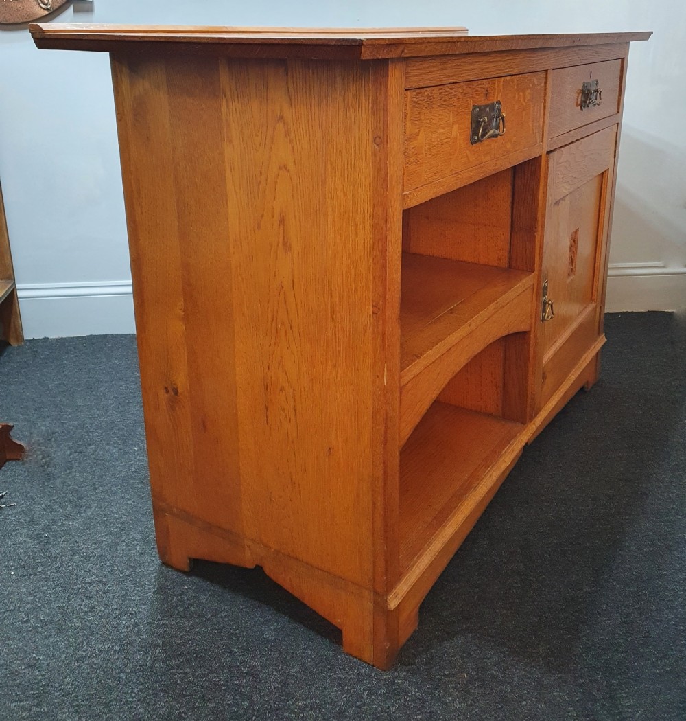 Arts & Crafts Light/ Honey Oak Sideboard c.1910 View III