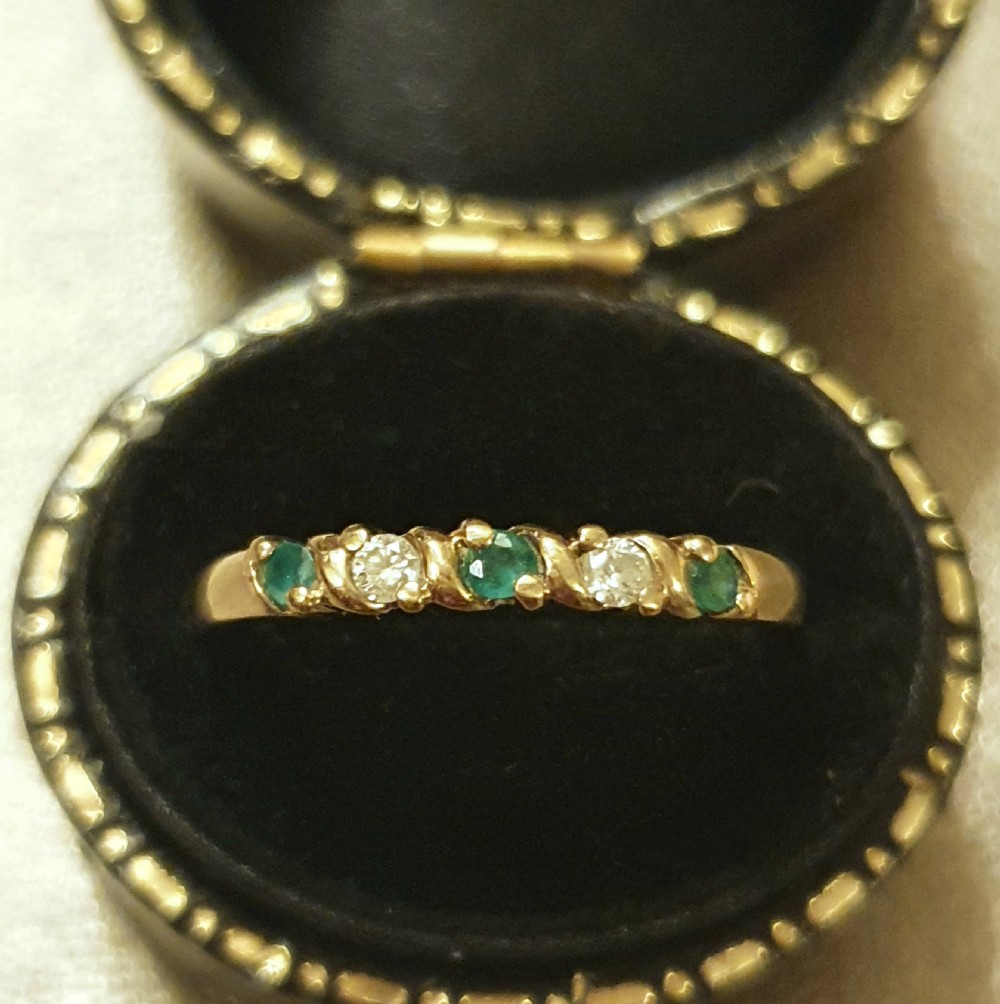 Vintage Emerald & Diamond 9ct Gold Half Eternity Ring - Size M ½ View II
