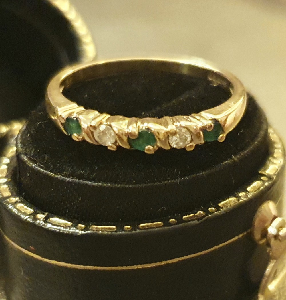 Vintage Emerald & Diamond 9ct Gold Half Eternity Ring - Size M ½ View XI