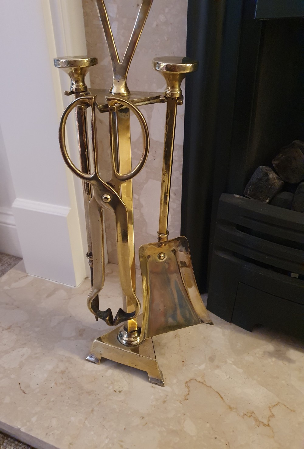 Arts & Crafts Brass 3 Piece Fire Companion Set of Fire Tools c.1910 View III