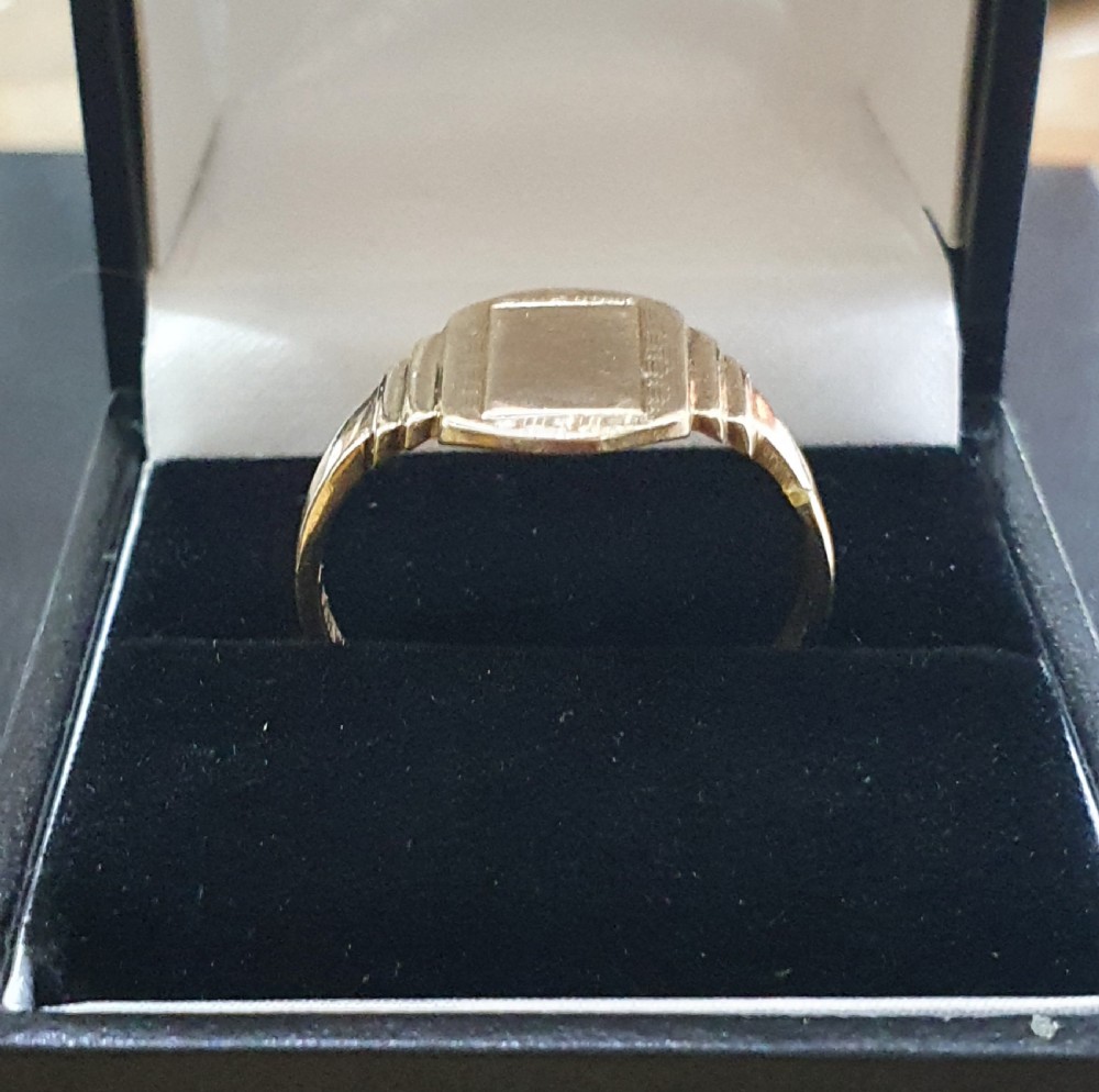 Men's 1955 Vintage 9ct Gold Signet Ring  View V