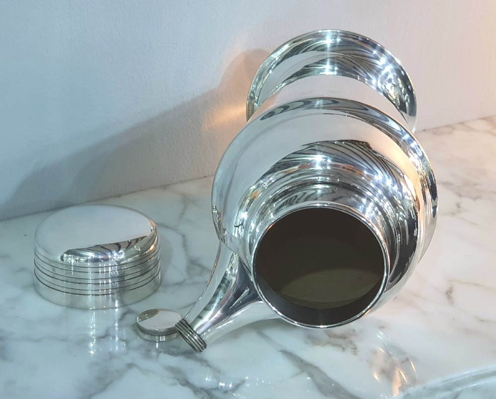 Walker & Hall Art Deco Cocktail Shaker with Pouring Spout c.1930s in Silver Plate View V