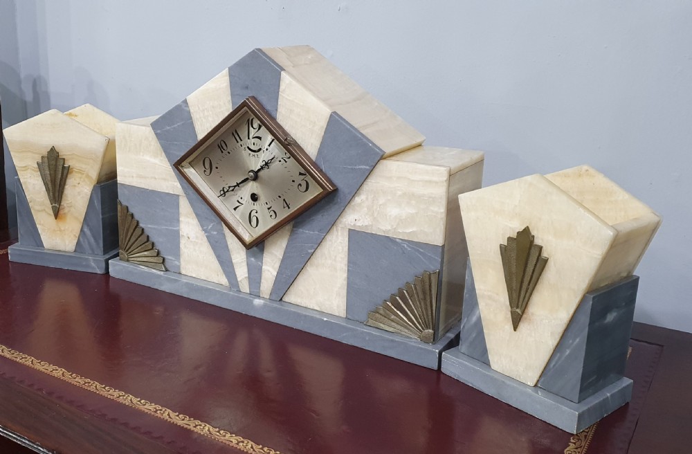 French Art Deco Marble Mantle Clock with Garnitures c.1920 View IV