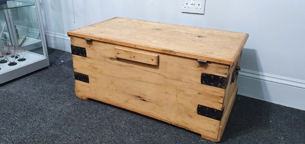Victorian Pine Chest/ Blanket Box/ TV Stand/ Coffee Table 19th Century View IX