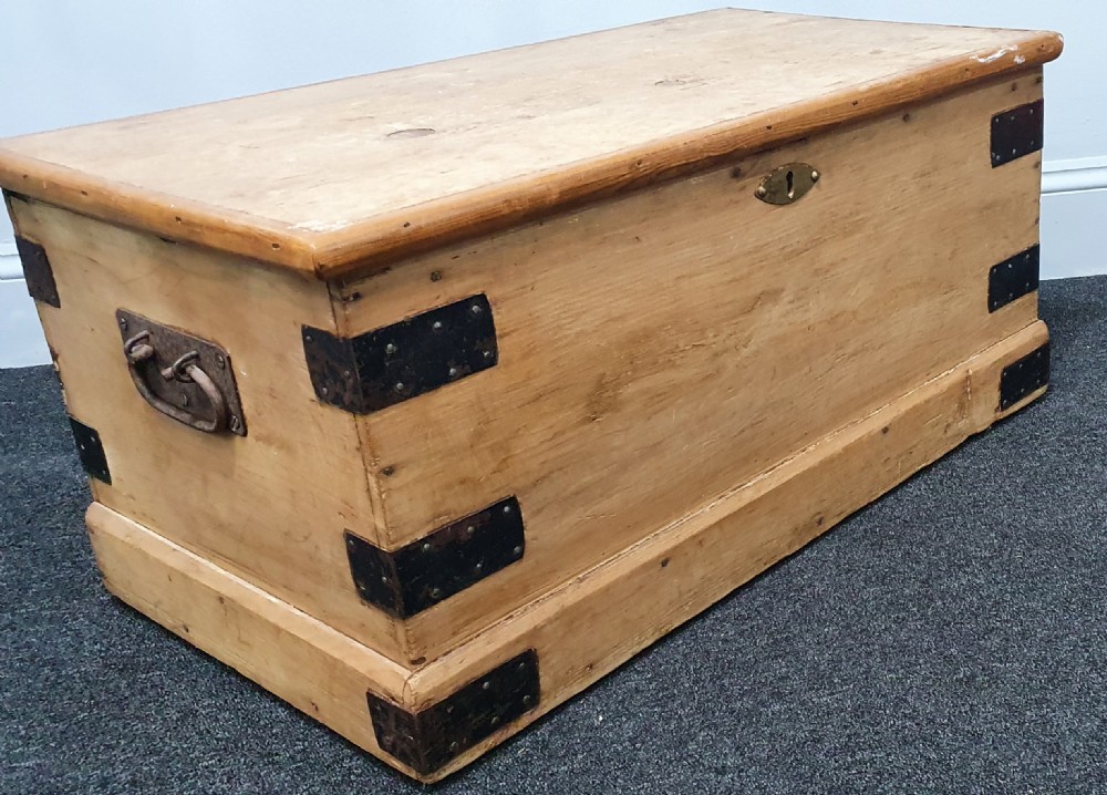 Victorian Pine Chest/ Blanket Box/ TV Stand/ Coffee Table 19th Century View XI