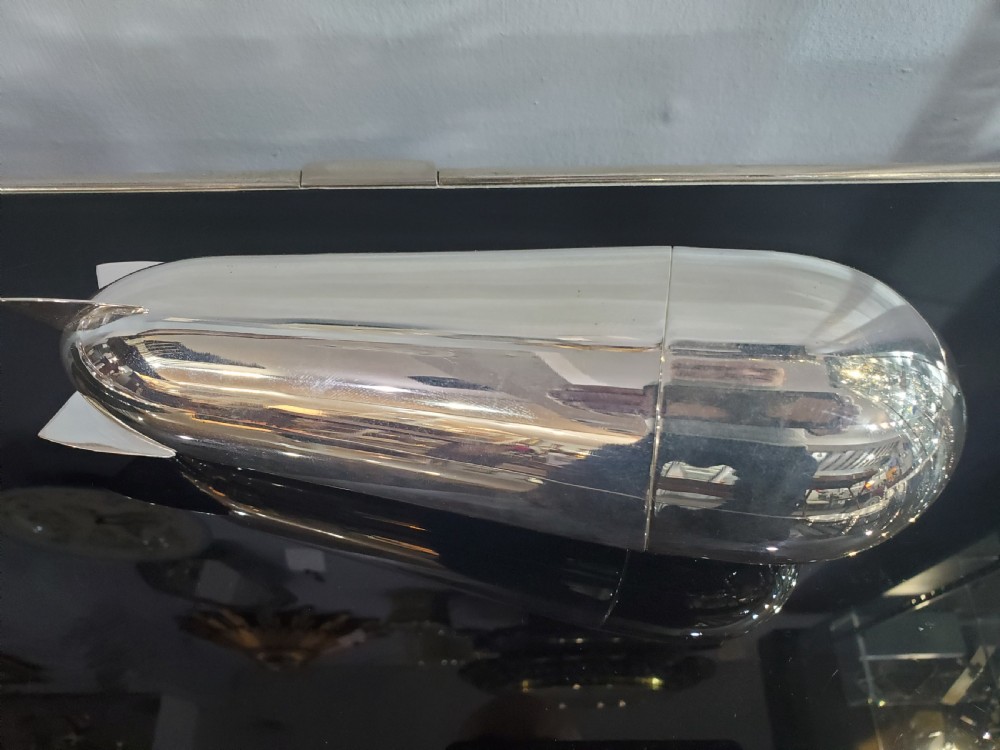 James Deakin & Son Silver Plated (EPNS) Zeppelin Airship Cocktail Shaker Set View VIII