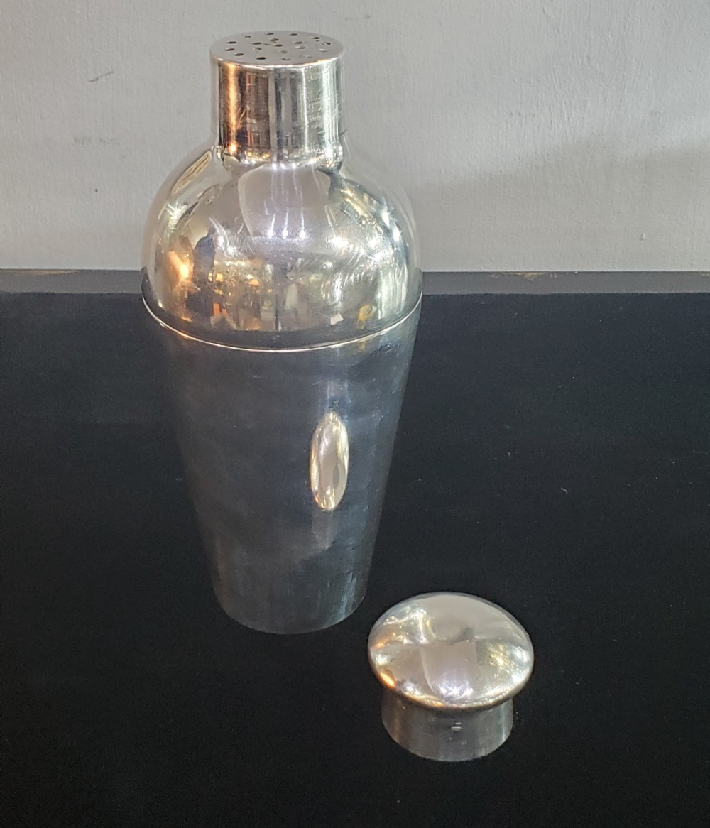 Wiskemann, Belgium, Art Deco Silver Plated Cocktail Shaker c1930 View II