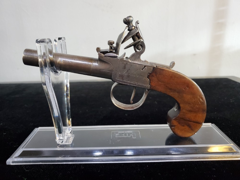 Flintlock Boxlock Turn-Off Barrelled Pocket Pistol c1750