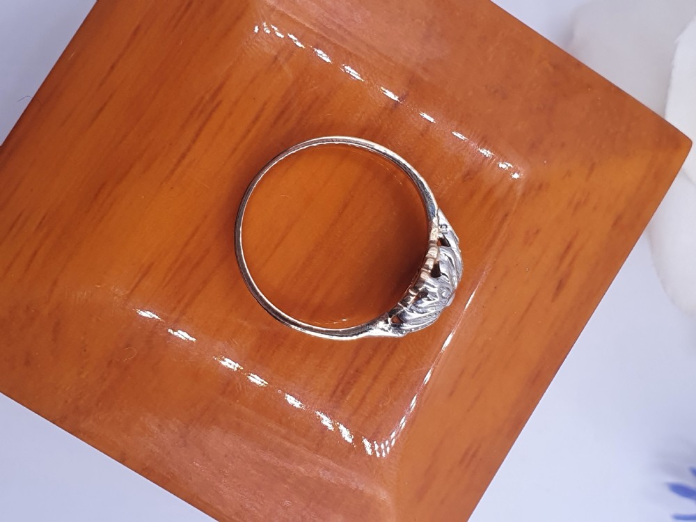 Rare German Art Deco Diamond set on 333 8ct Filigree Gold & Platinum Ring size M View V