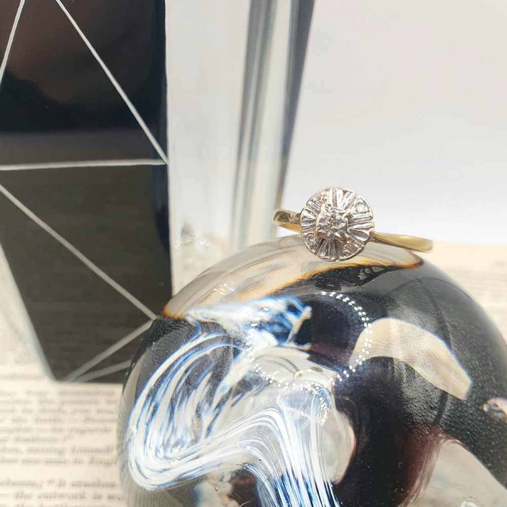 Art Deco Diamond & 18ct Gold Cluster Ring - Size T1/2 View IV