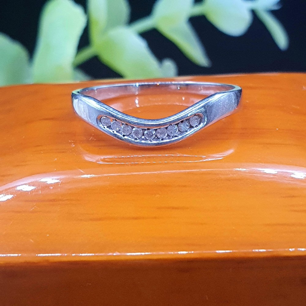 18ct White Gold & Diamond Wishbone Ring - Size R View IV