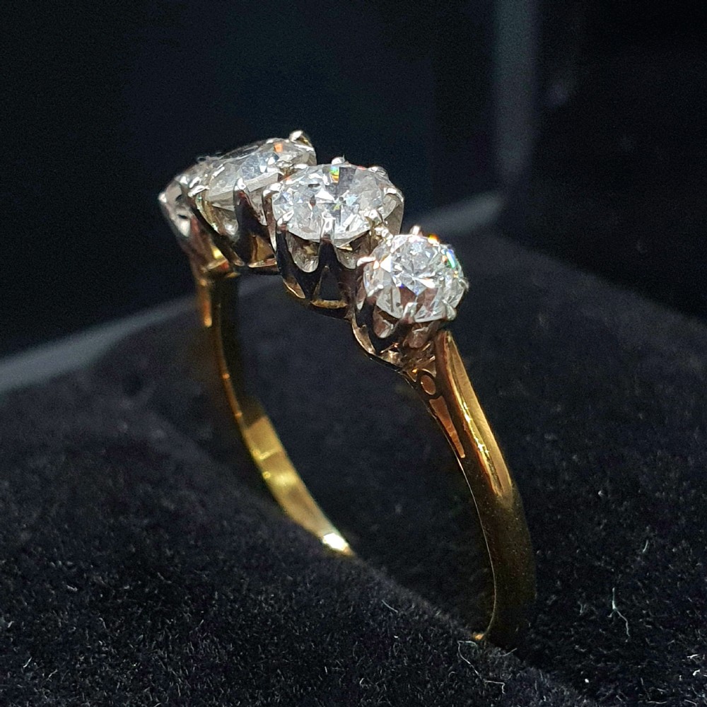 18ct Gold & Platinum 4 Stone Diamond Ring - size N View III