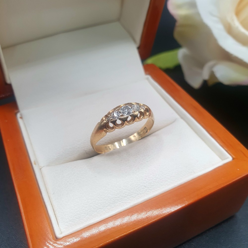Victorian 14ct Gold Ring Set With Diamonds - size L View II