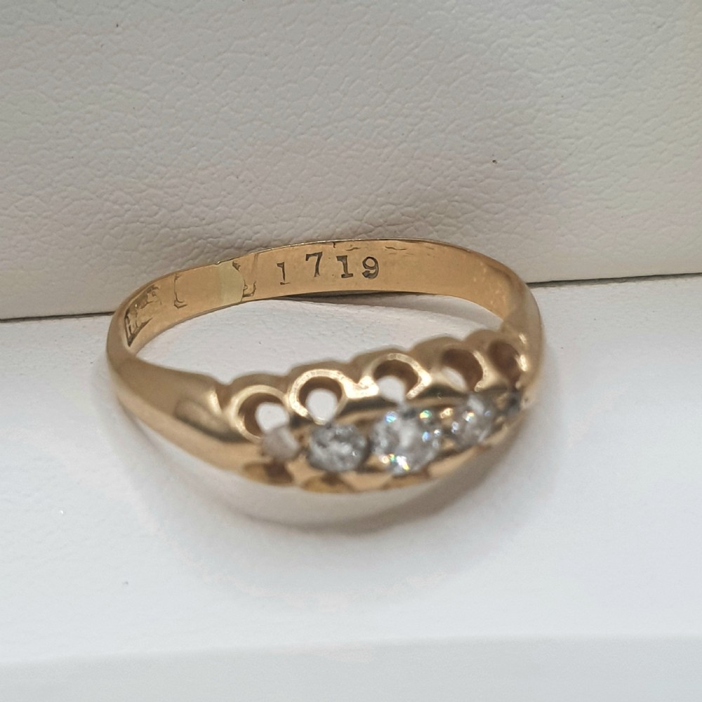 Victorian 14ct Gold Ring Set With Diamonds - size L View III