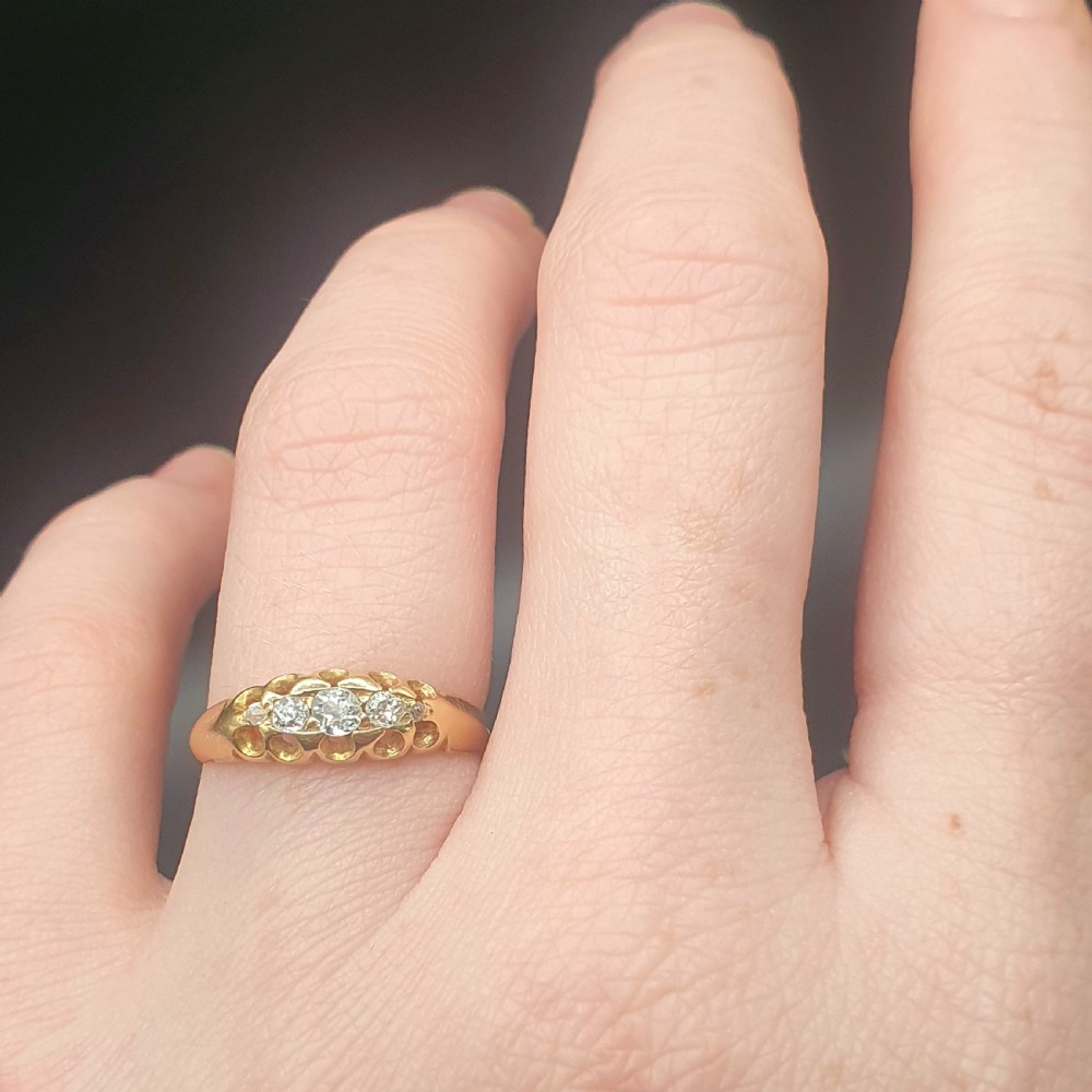 Victorian 14ct Gold Ring Set With Diamonds - size L View VI
