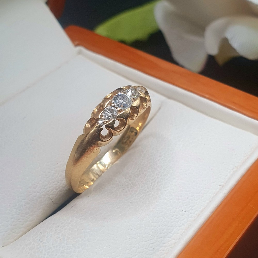 Victorian 14ct Gold Ring Set With Diamonds - size L View VII