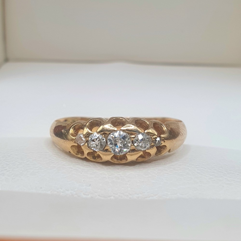 Victorian 14ct Gold Ring Set With Diamonds - size L View VIII