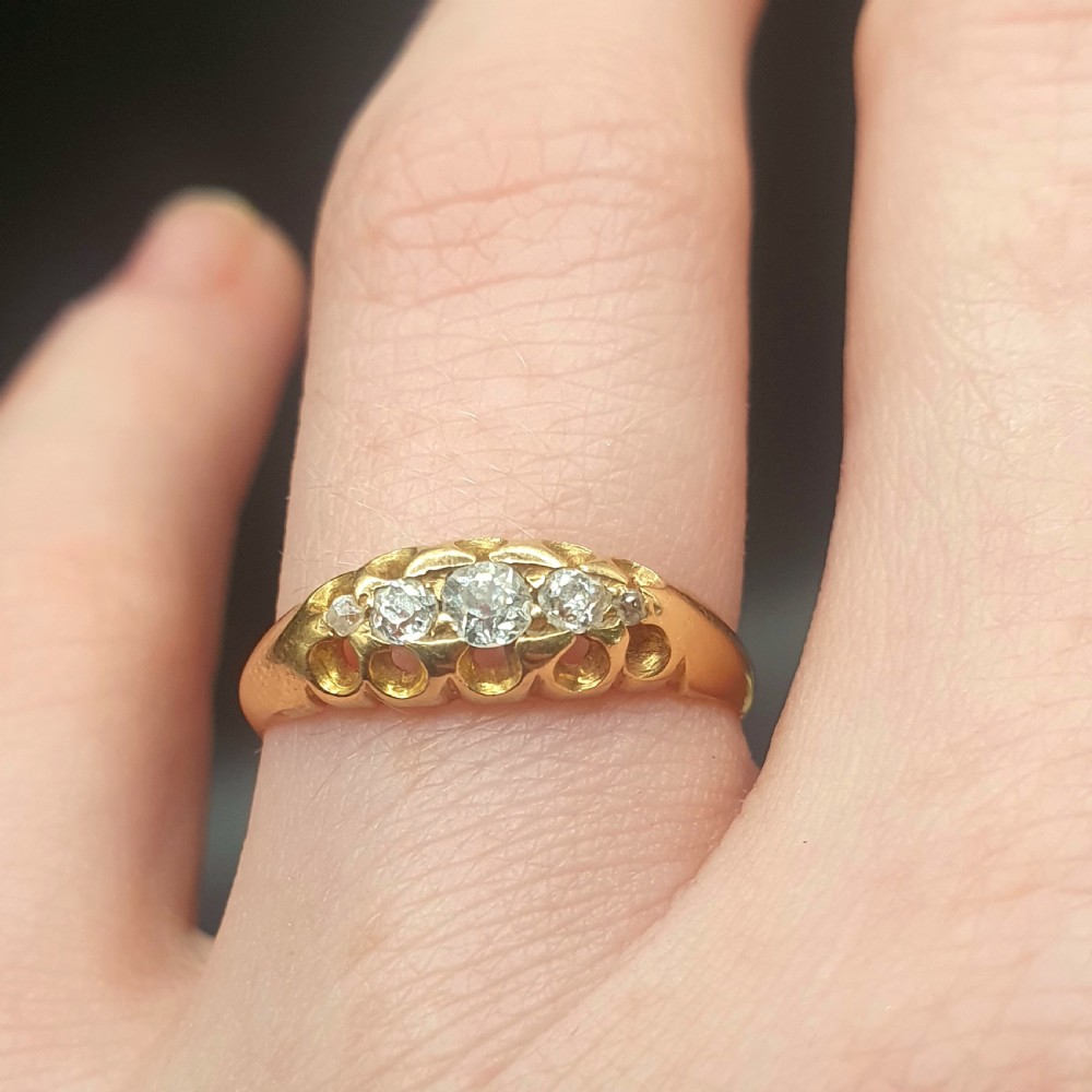 Victorian 14ct Gold Ring Set With Diamonds - size L View IX