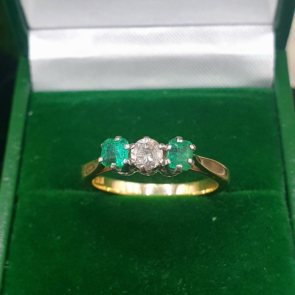 Emerald & Diamond Trilogy Ring on 18ct Gold - size N