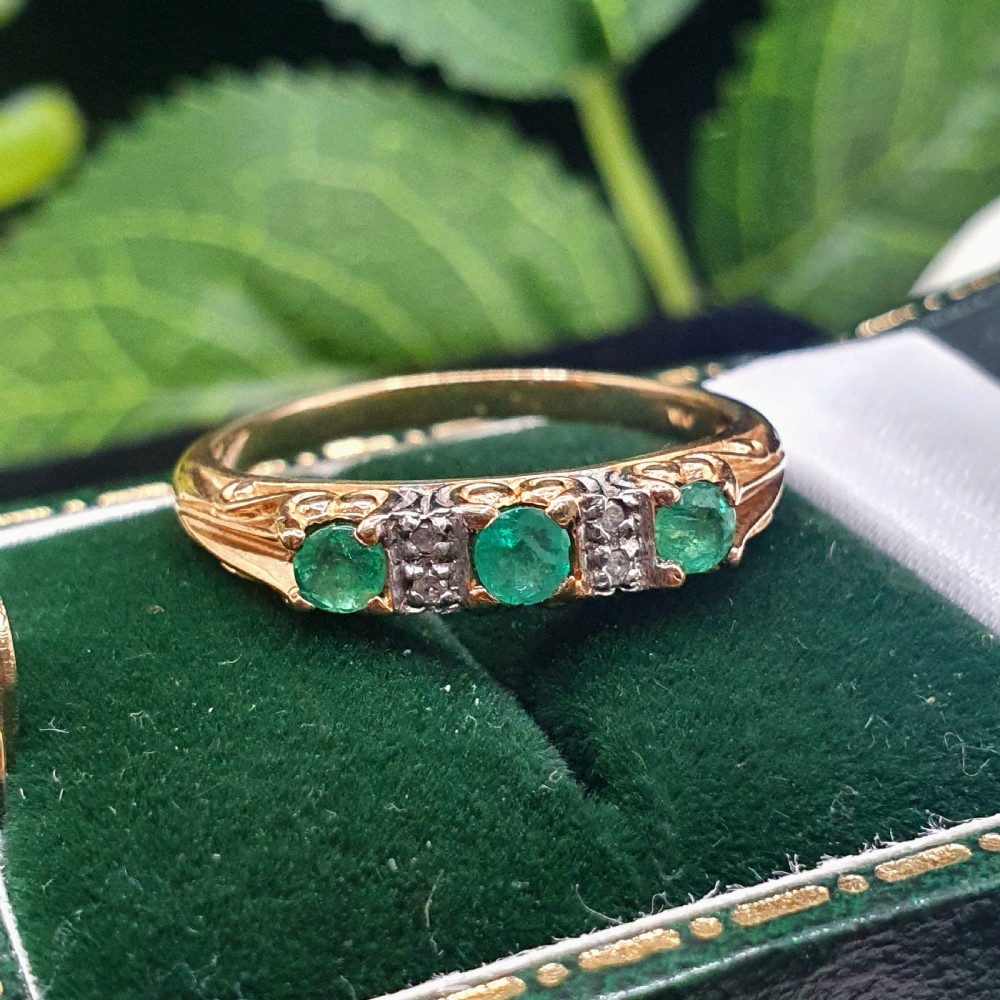 Emerald & Diamond Trilogy Ring on 9ct Gold - size P View VIII