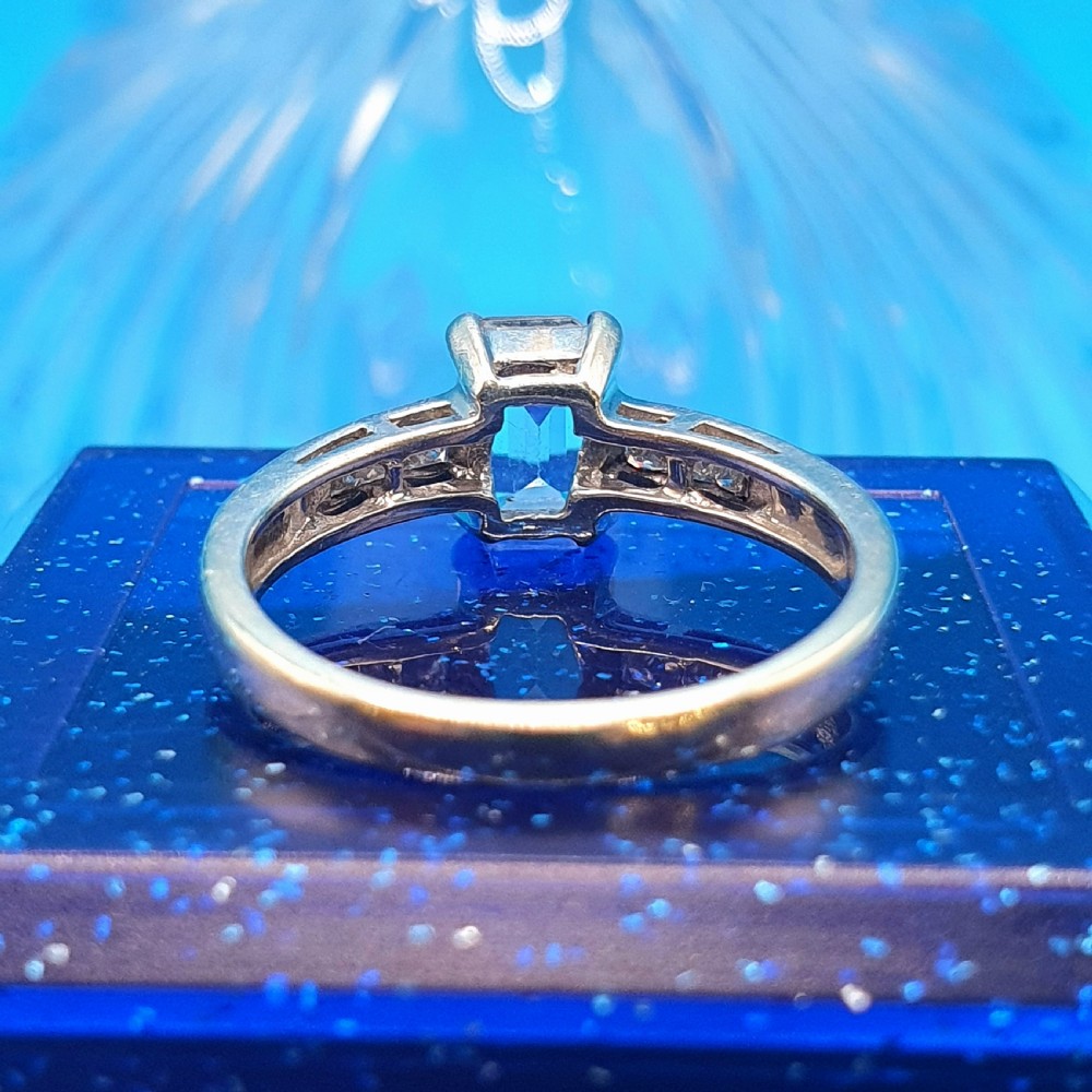 9ct Gold Diamond & Aquamarine Ring - size L1/2 View VII