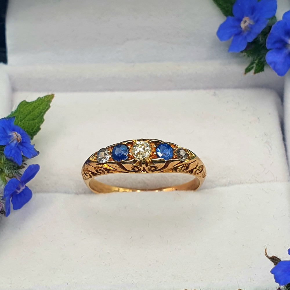 Edwardian 18ct Gold, Diamond & Sapphire Ring Dated 1901 - size N