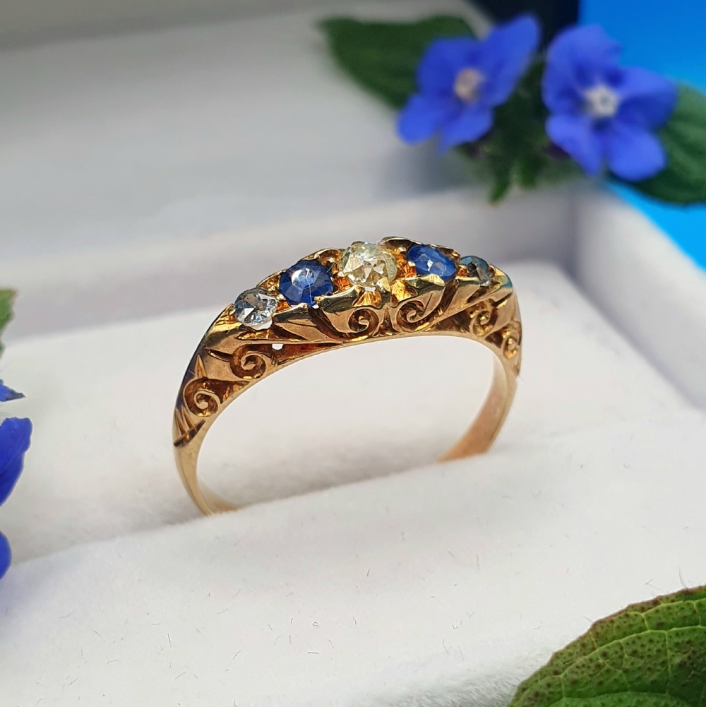 Edwardian 18ct Gold, Diamond & Sapphire Ring Dated 1901 - size N View III