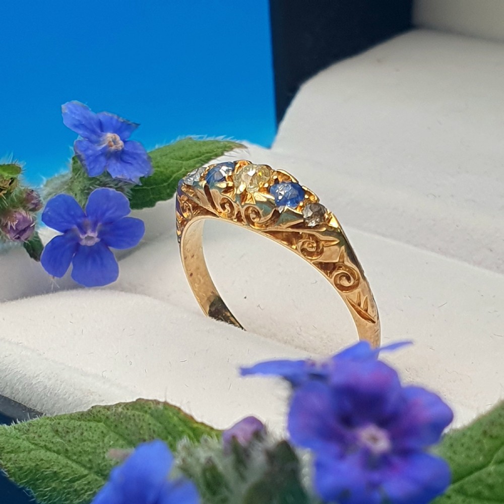 Edwardian 18ct Gold, Diamond & Sapphire Ring Dated 1901 - size N View VIII