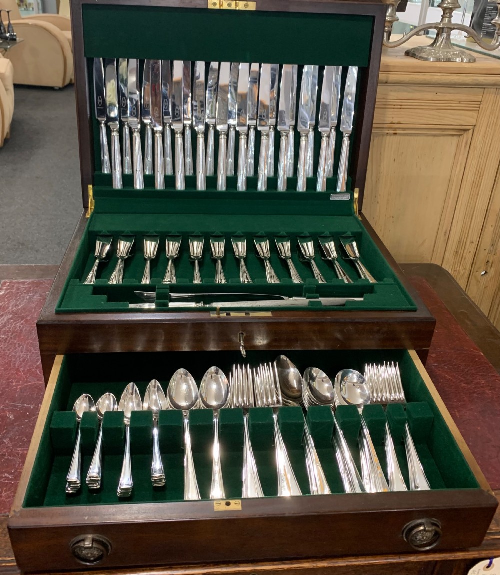 Art Deco 12 Settings, 127 Piece Butler Canteen Silver Plated Cutlery 1937 