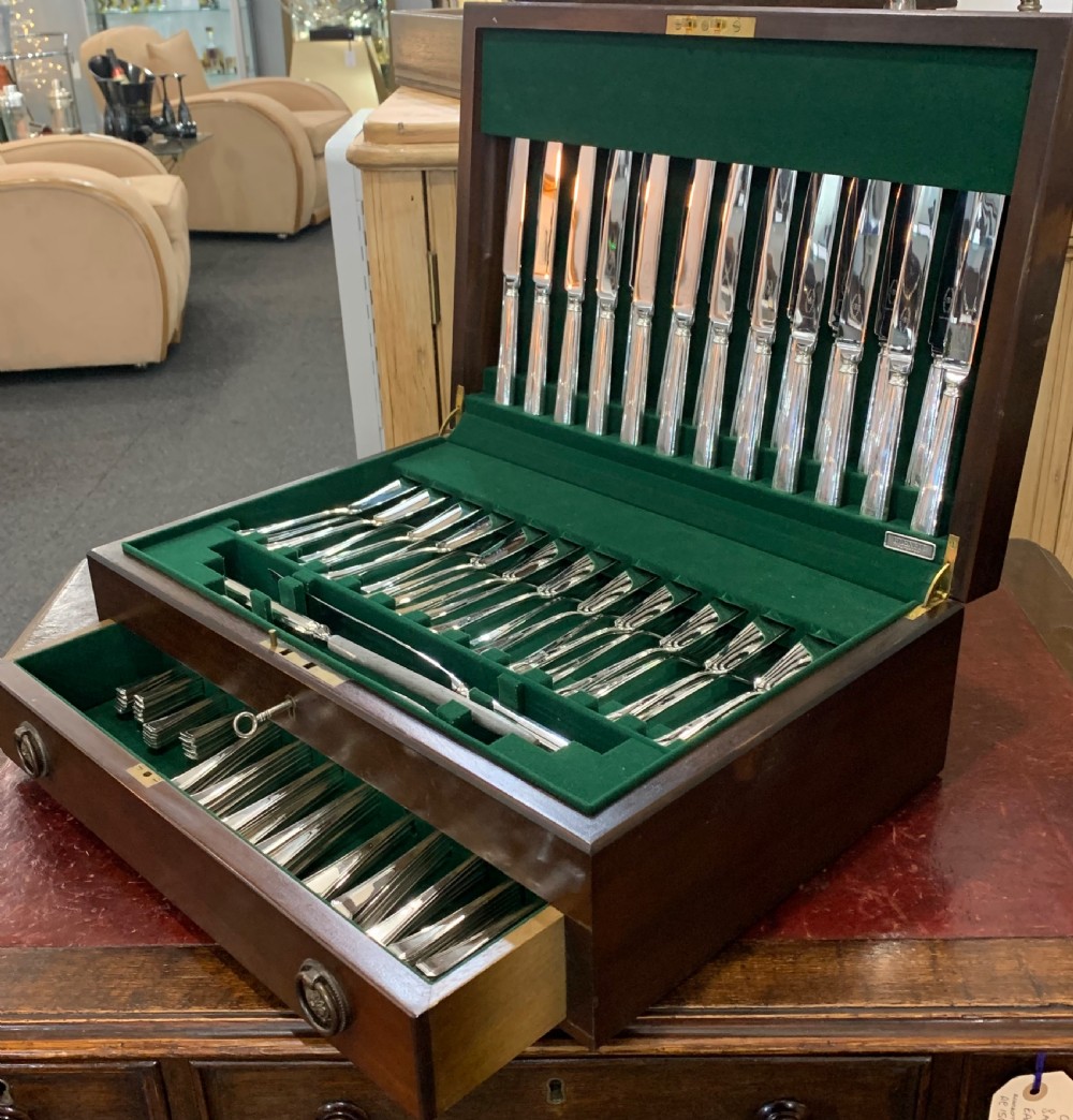 Art Deco 12 Settings, 127 Piece Butler Canteen Silver Plated Cutlery 1937  View II